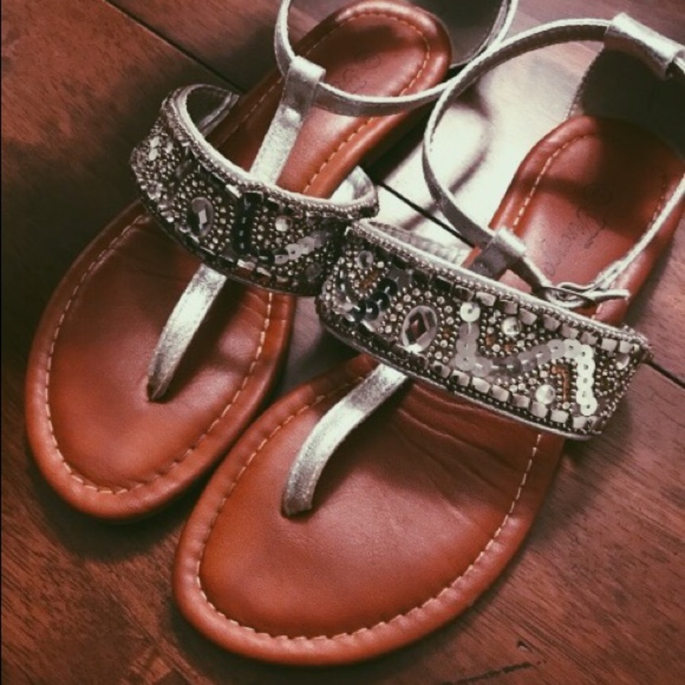 SANDALS